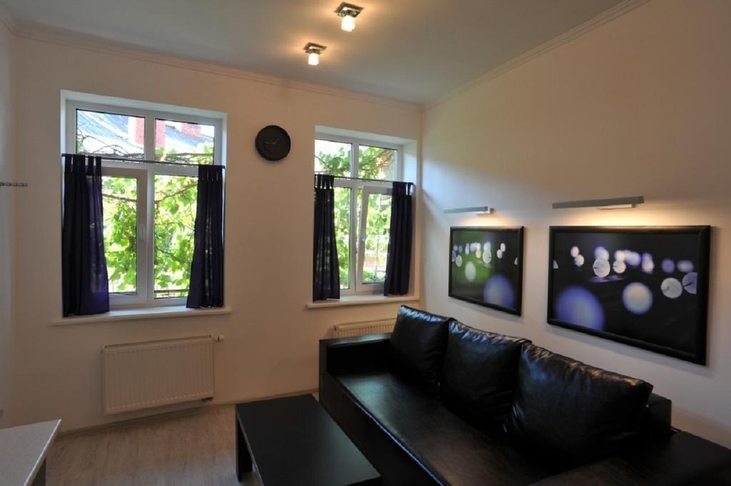 Apartments On Nalivayka Lviv Room photo